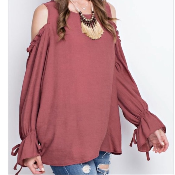 Red bean cold shoulder! - Picture 2 of 3